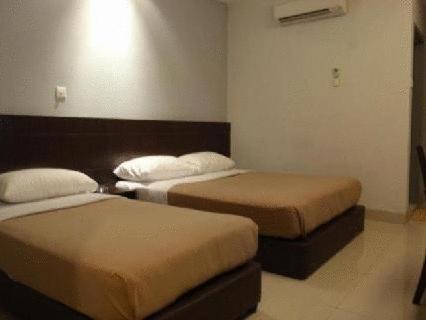 Tiong Nam Hotel Pasir Gudang Habitación foto